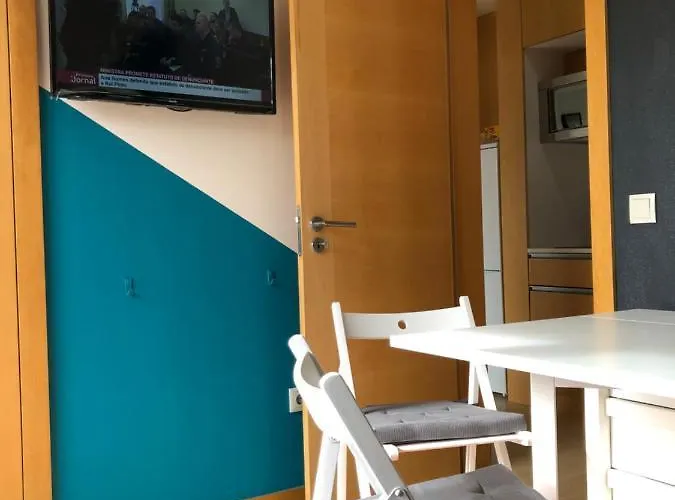 King's Tower By Em Figueira *